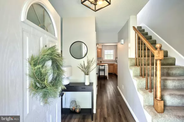 York, PA 17403,2933 EXETER DR S