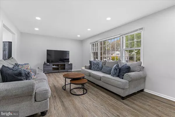 West Windsor, NJ 08550,3 YORKTOWNE CT