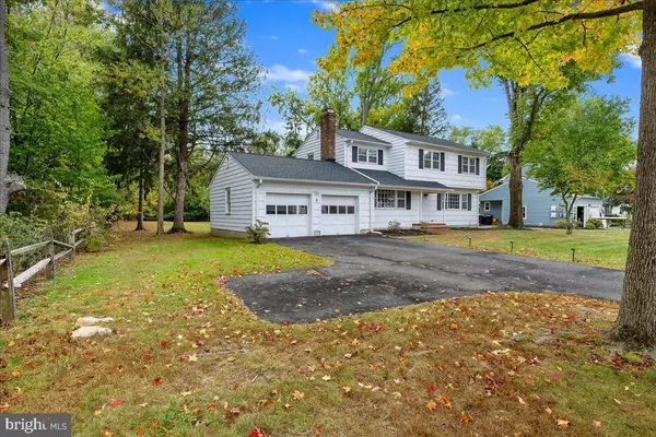 West Windsor, NJ 08550,3 YORKTOWNE CT