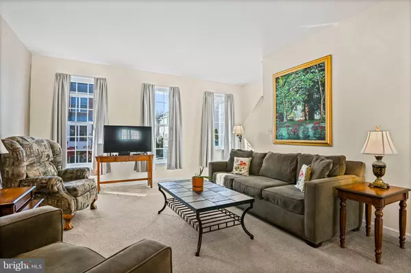 Chantilly, VA 20152,42790 SYKES TER