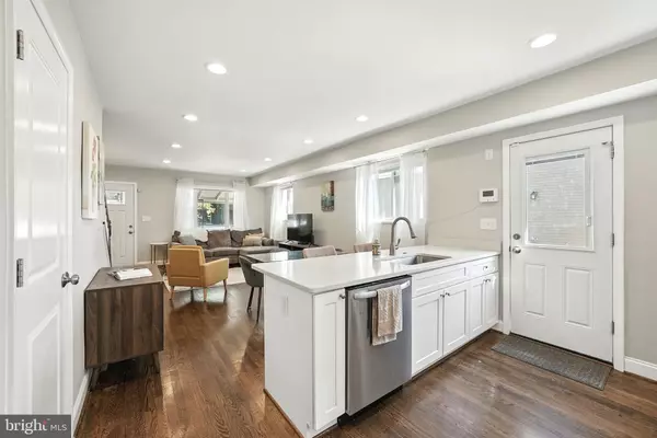 Washington, DC 20011,835 OGLETHORPE ST NE