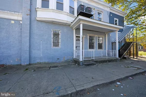 Camden, NJ 08104,1575 LOUIS ST