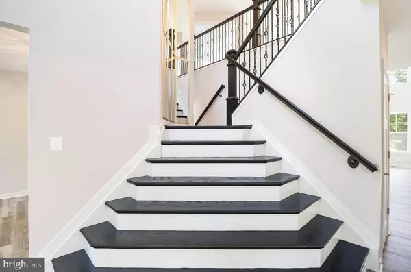 Fredericksburg, VA 22407,7806 SHAWMONT RD