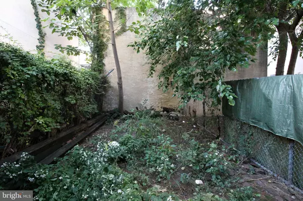 Philadelphia, PA 19121,1525 W SEYBERT ST #A