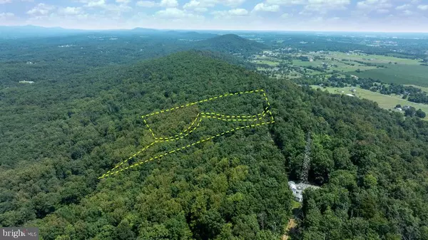 Winchester, VA 22602,440 IRIS LN