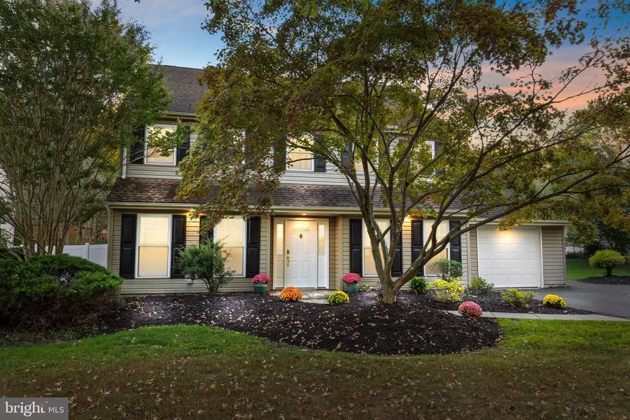 585 COLONIAL DR, Horsham, PA 19044