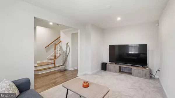 Dumfries, VA 22026,2190 HEMLOCK BAY RD