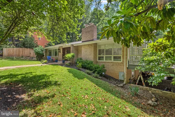 Bethesda, MD 20817,7713 ARROWOOD CT