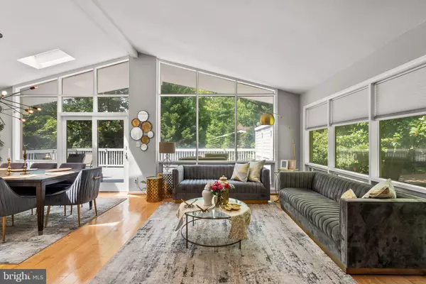 Bethesda, MD 20817,7713 ARROWOOD CT