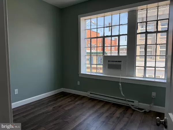 Bridgeton, NJ 08302,86 E COMMERCE ST