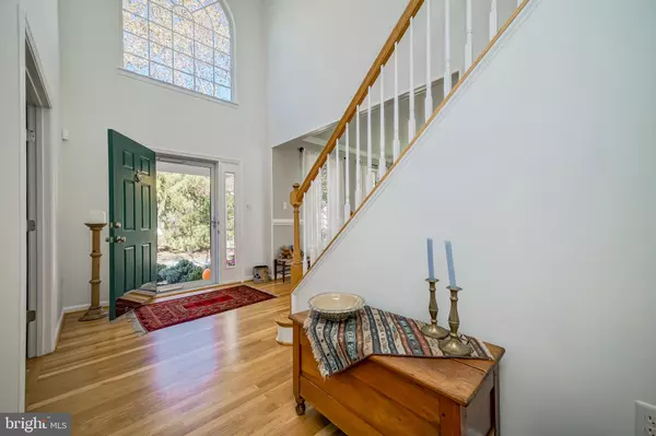 Columbia, MD 21044,6508 FOLDED LEAF SQ