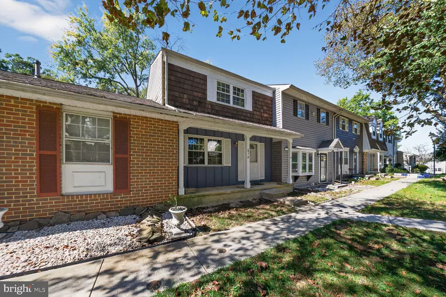 614 MILLSHIRE DR, Millersville, MD 21108