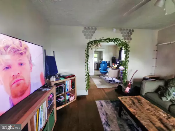 Carneys Point, NJ 08069,279 LOGWOOD AVE