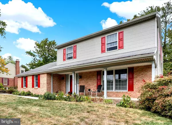 715 ROCKFORD DR,  Harrisburg,  PA 17112