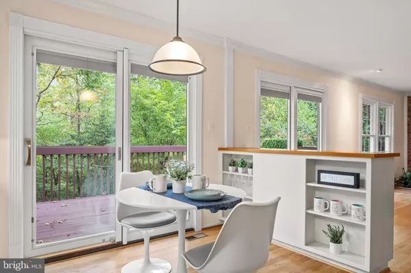 Burke, VA 22015,9104 PARLIAMENT DR