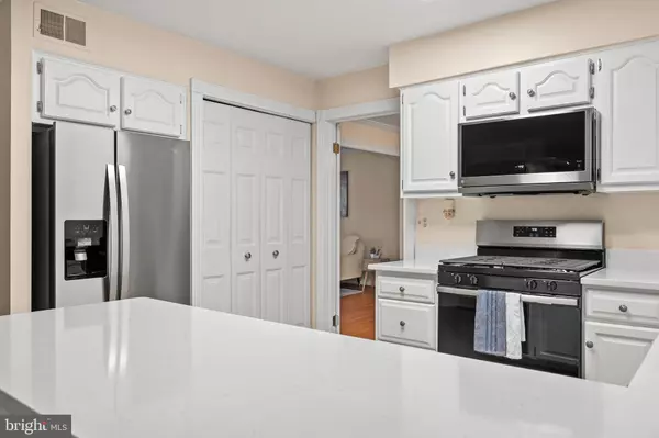 Burke, VA 22015,9104 PARLIAMENT DR