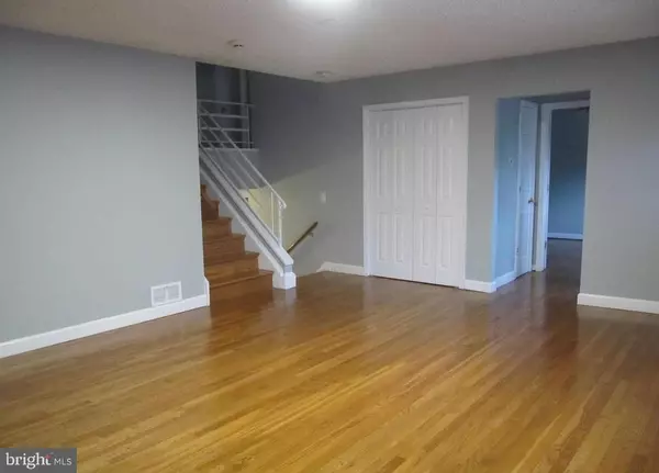 College Park, MD 20740,5927 NATASHA DR