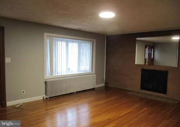 College Park, MD 20740,5927 NATASHA DR