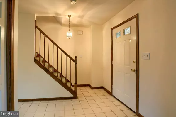 Mechanicsburg, PA 17055,30 EDGEWOOD DRIVE