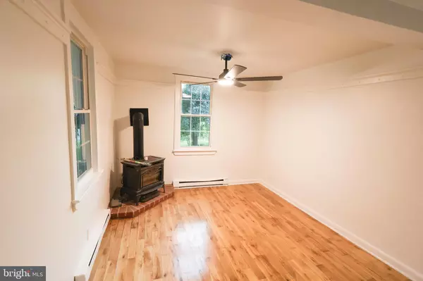 Coopersburg, PA 18036,4283 W SAUCON VALLEY RD