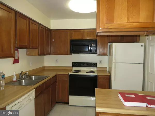 Alexandria, VA 22310,6124-A ESSEX HOUSE SQ