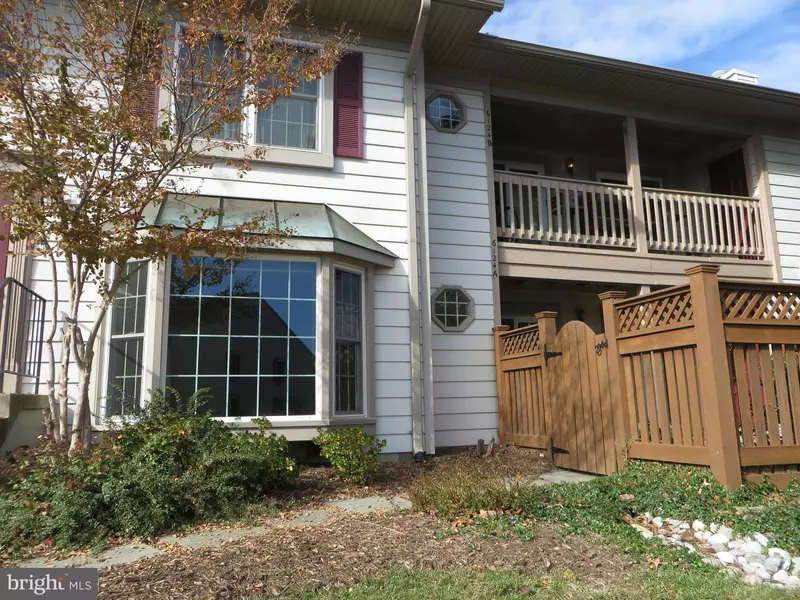 6124-A ESSEX HOUSE SQ, Alexandria, VA 22310