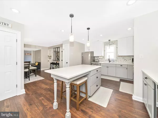 Pasadena, MD 21122,7984 CATHERINE AVE