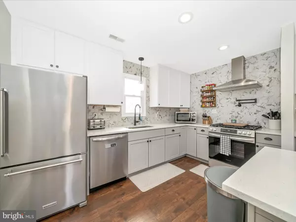 Pasadena, MD 21122,7984 CATHERINE AVE