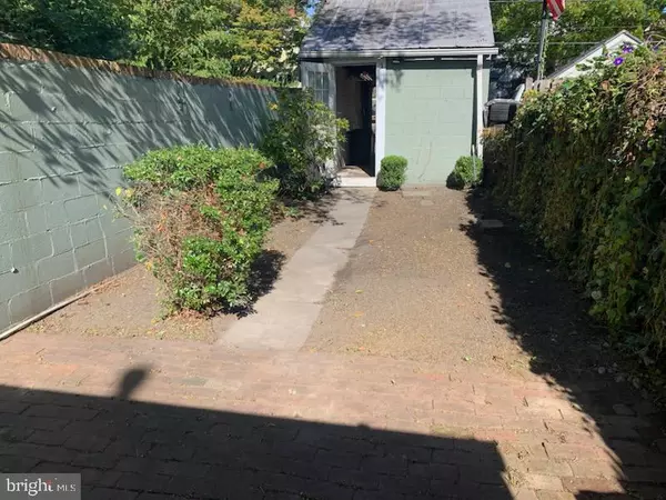 Bordentown, NJ 08505,29 COURTLAND ST