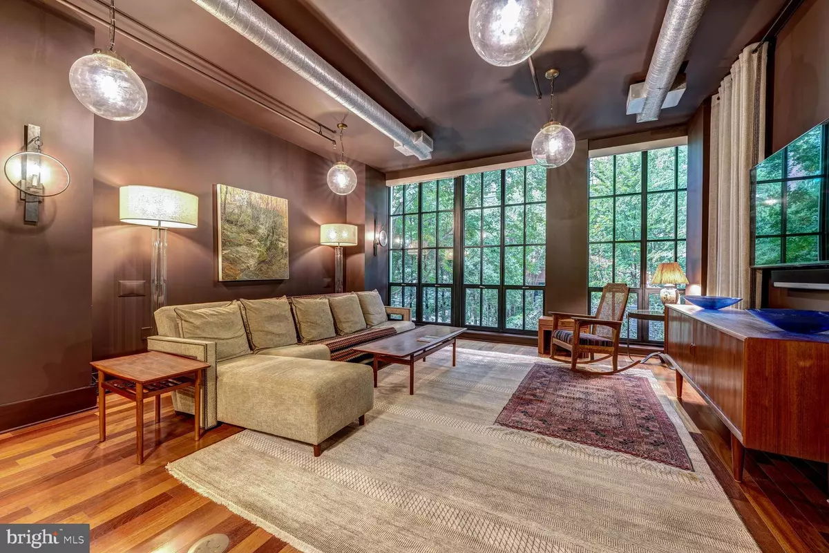 Arlington, VA 22209,1615 N QUEEN ST #M303