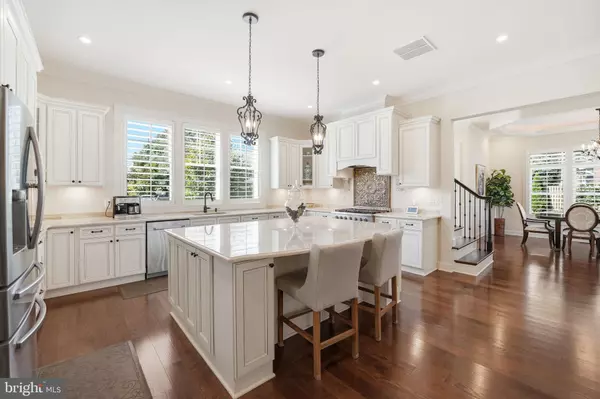 Vienna, VA 22180,609 KINGSLEY RD SW