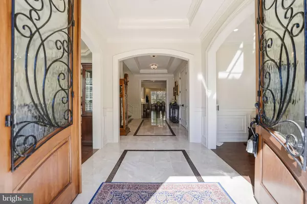 Vienna, VA 22180,609 KINGSLEY RD SW