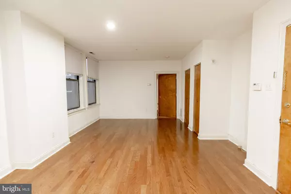 Philadelphia, PA 19102,1411-6 WALNUT ST #1102