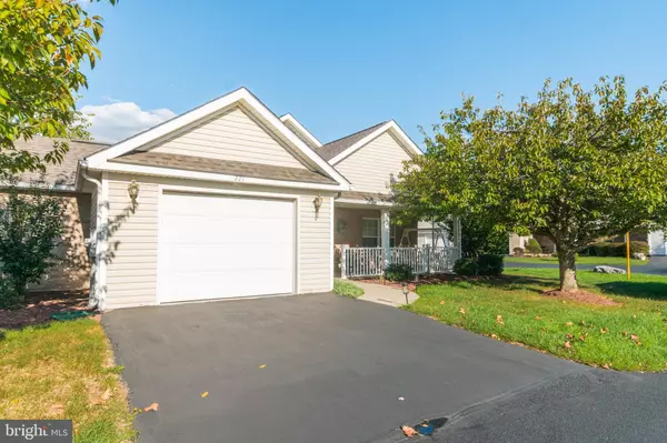 Winchester, VA 22602,221 CRESTWOOD LN