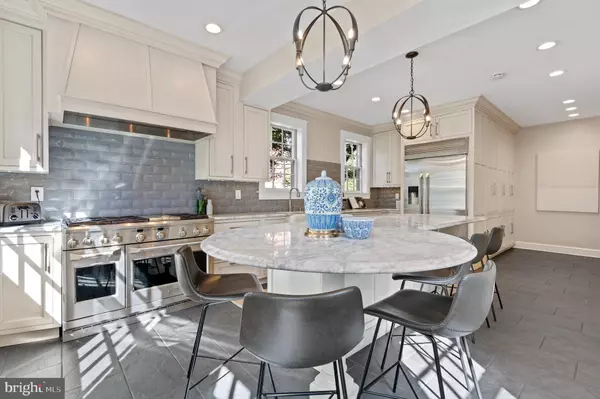 Baltimore, MD 21218,4334 N CHARLES ST