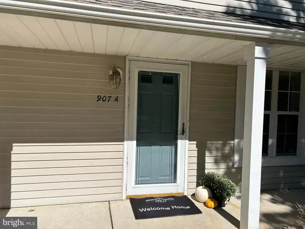 Mount Laurel, NJ 08054,907A OLIPHANT LN