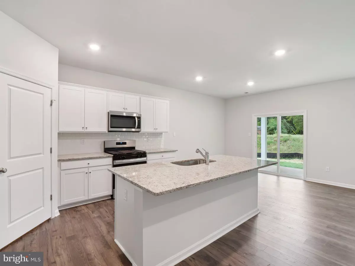 Keswick, VA 22947,202 GLENMORE LN