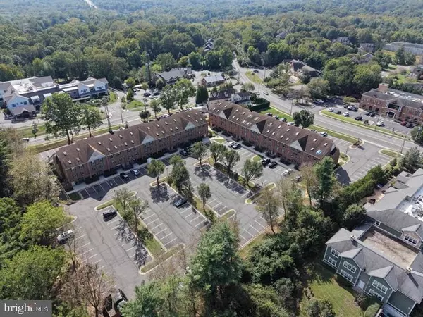 Great Falls, VA 22066,10134 COLVIN RUN RD #H