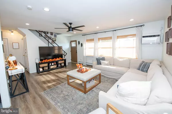 Levittown, PA 19057,65 CANDLE RD