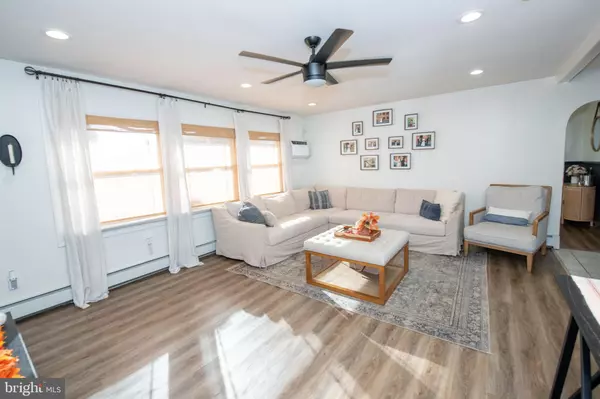 Levittown, PA 19057,65 CANDLE RD