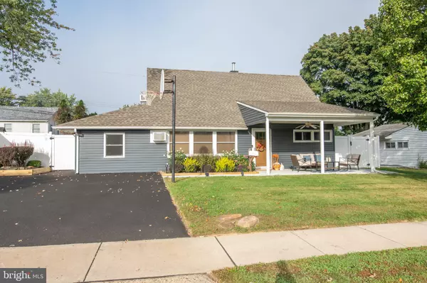 Levittown, PA 19057,65 CANDLE RD