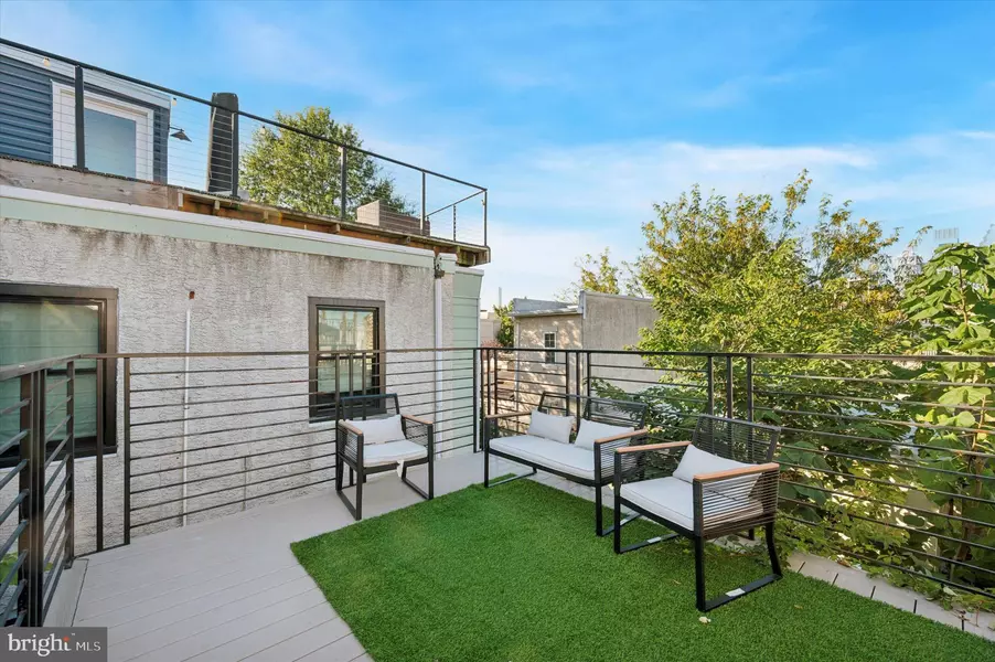 1709 CHRISTIAN ST, Philadelphia, PA 19146