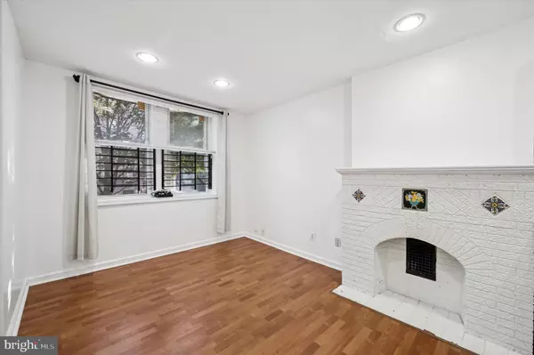 Philadelphia, PA 19146,1709 CHRISTIAN ST