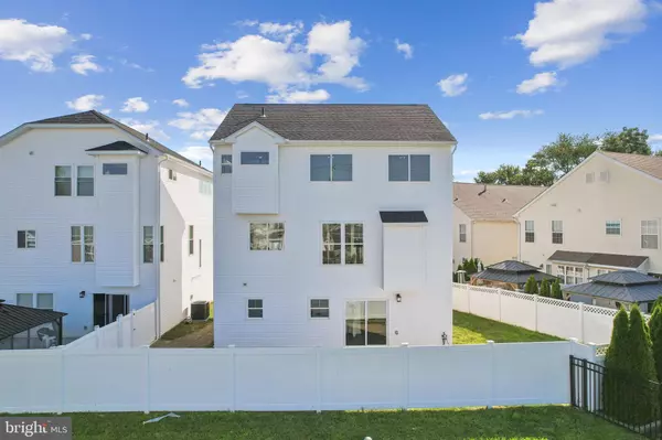 Philadelphia, PA 19114,9838 LEGION ST #4