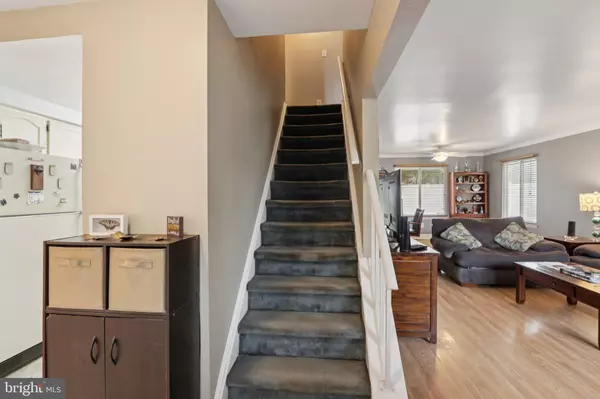 Marlton, NJ 08053,220 DEERPARK CT