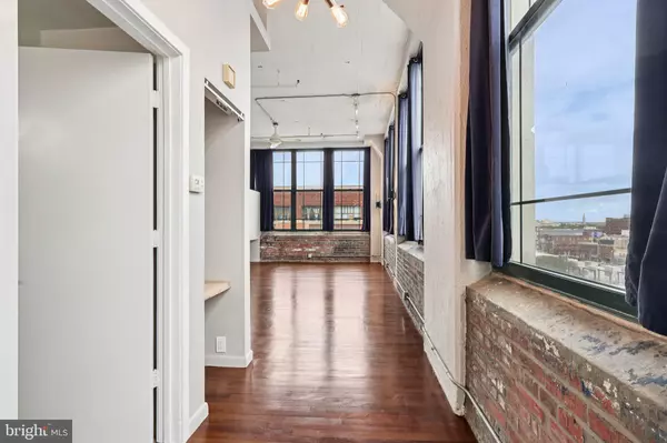 Philadelphia, PA 19107,314-22 N 12TH ST #701