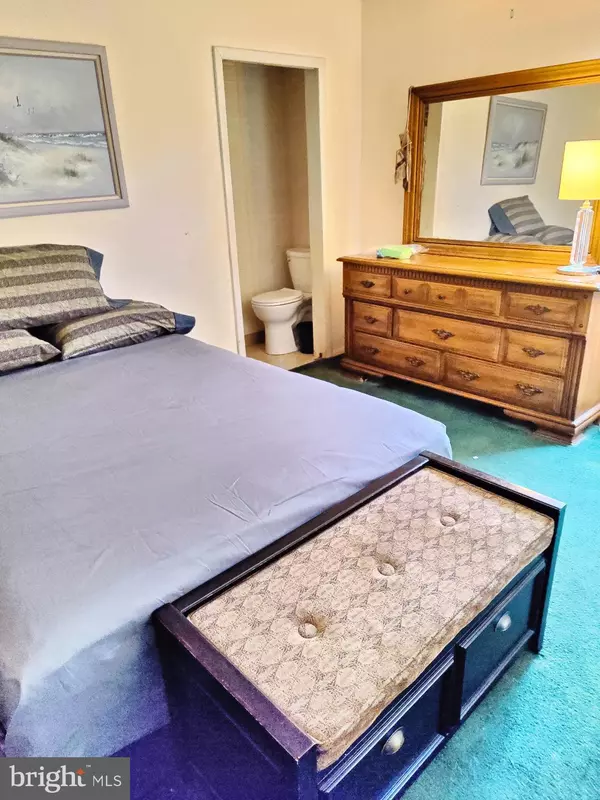 Bensalem, PA 19020,2692 JUNE AVE