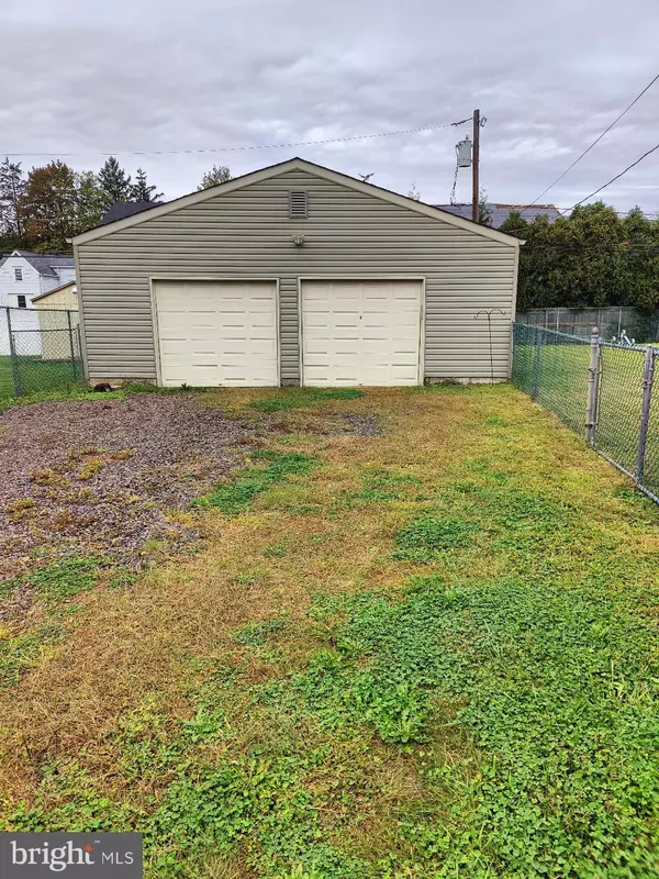 Bensalem, PA 19020,2692 JUNE AVE