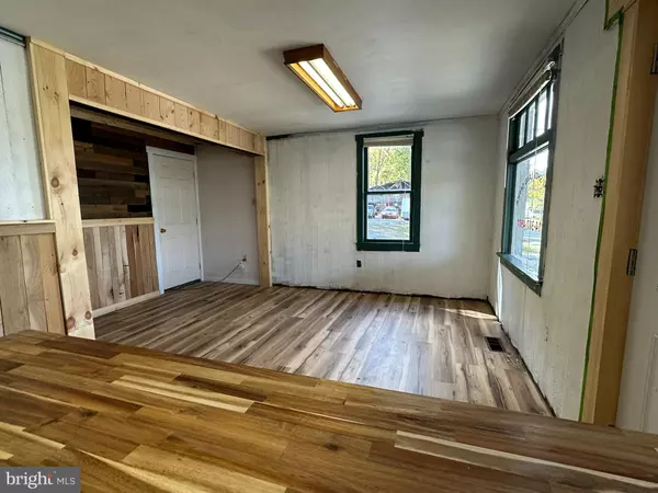 Snow Shoe, PA 16874,107 E SYCAMORE ST