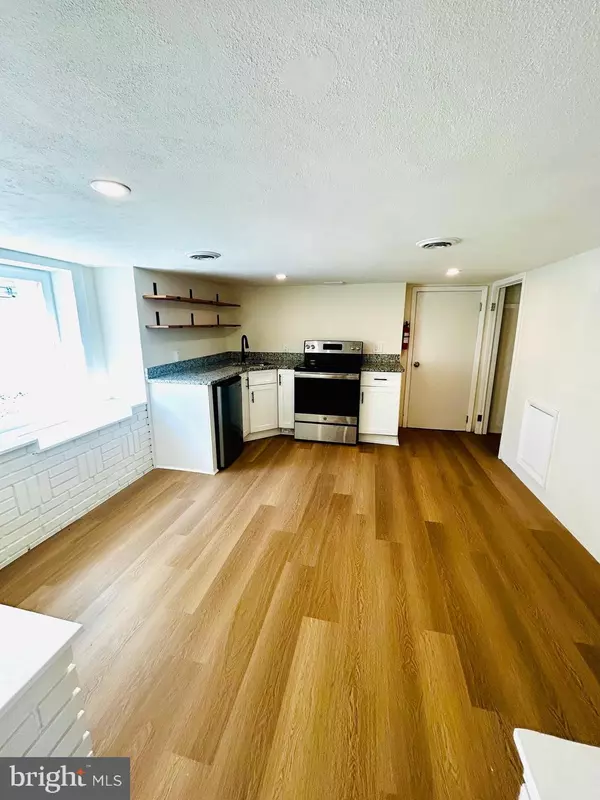 Norristown, PA 19403,734 SUNNYSIDE AVE #3